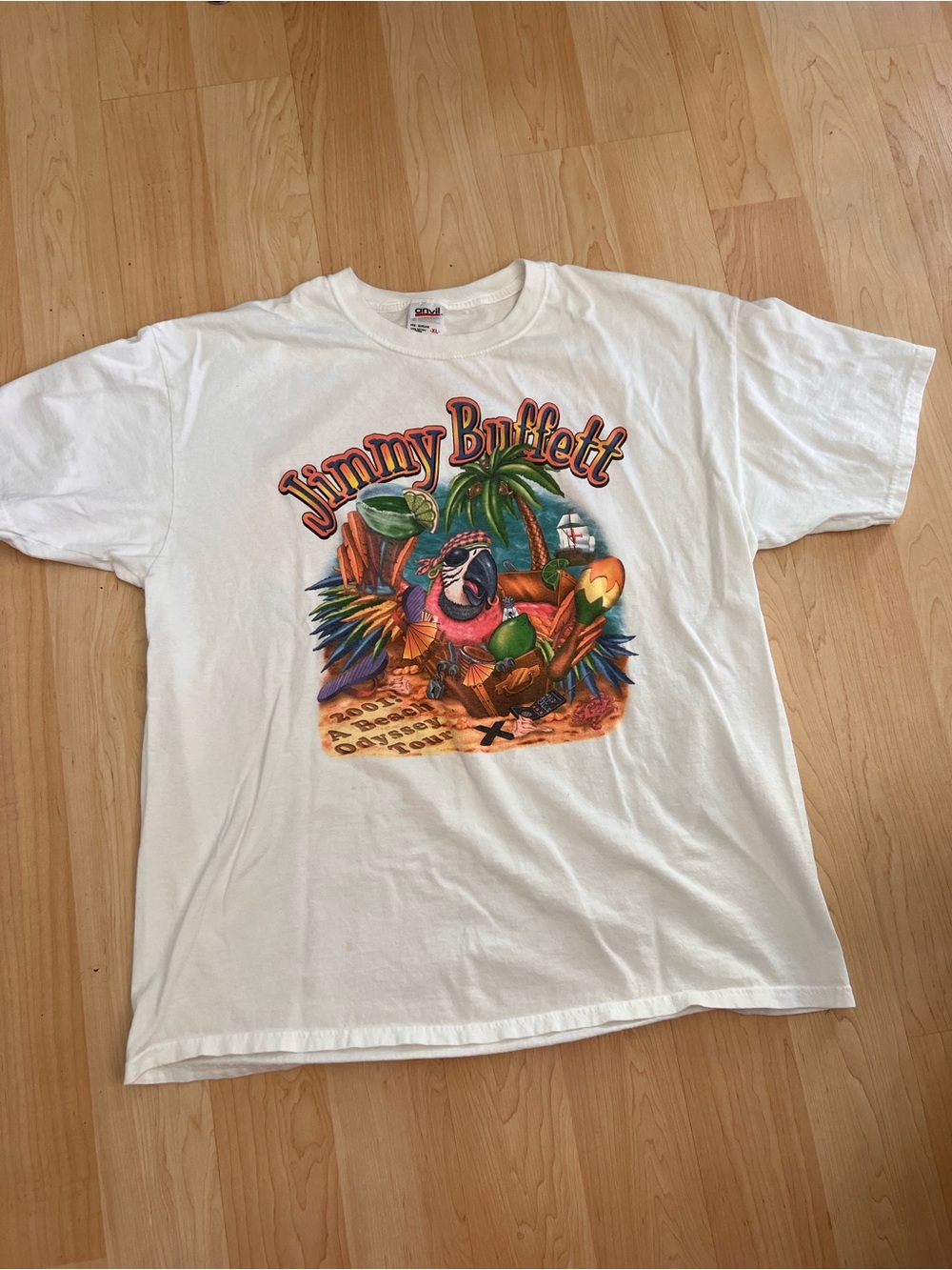 Vintage Jimmy Buffett White Tropical Parrot Graphic Tee